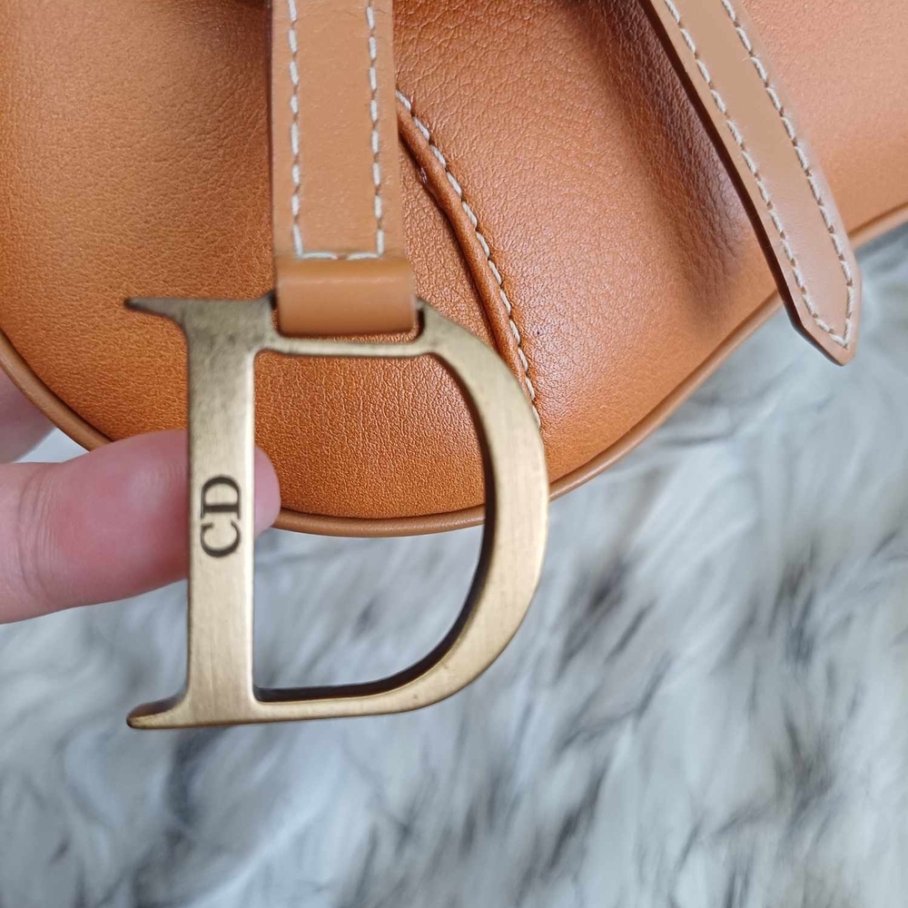 Dior Tan Leather Saddle Bag - Picture 5 of 15